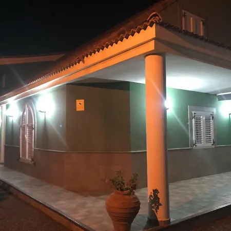 Villa Canarias *